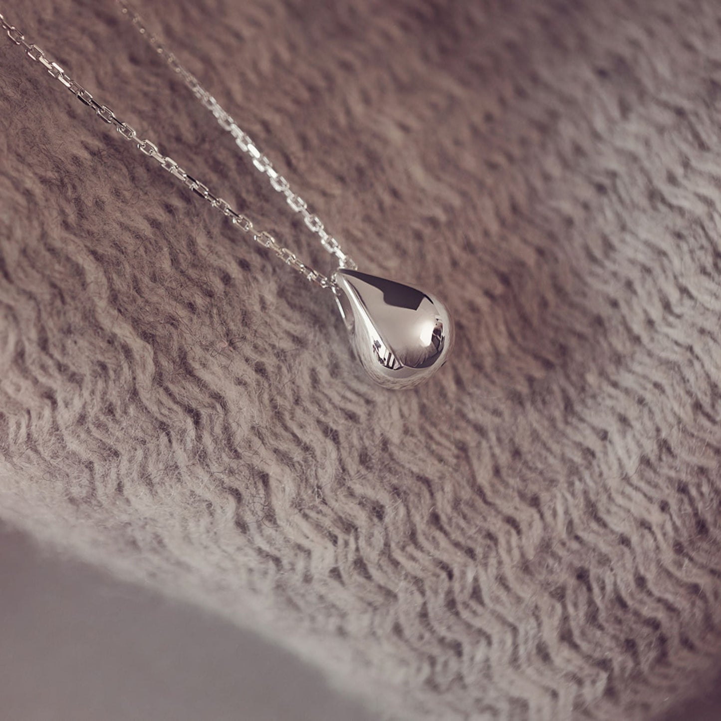 When Your Love Is Gone, Keep Them Close | This memorial urn necklace lets you carry a small part of your husband, wife, or partner near your heart every day